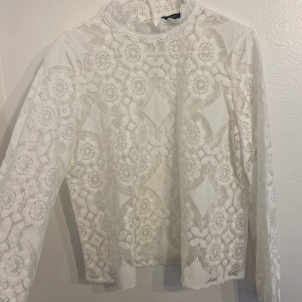 All lace white long sleeve